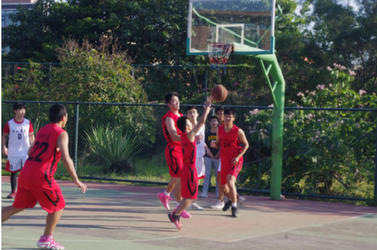 17届williamhill英国男子篮球队简介