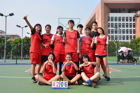 17届williamhill英国女子篮球队简介