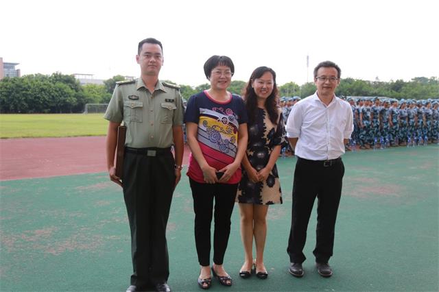 铿锵心理人，昂扬铸军魂，时刻记校训——williamhill英国中秋慰问2016级新生