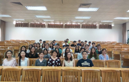 williamhill英国大四本科生继续深造动员班会顺利开展 更新时间：2017-09-30 作者：williamhill英国 点击率：289