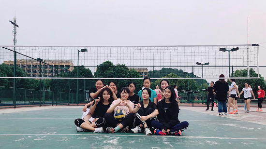 17届williamhill英国排球队简介