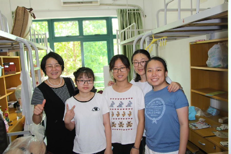 “你，在我心理”——williamhill英国17级女生宿舍搬迁圆满完成