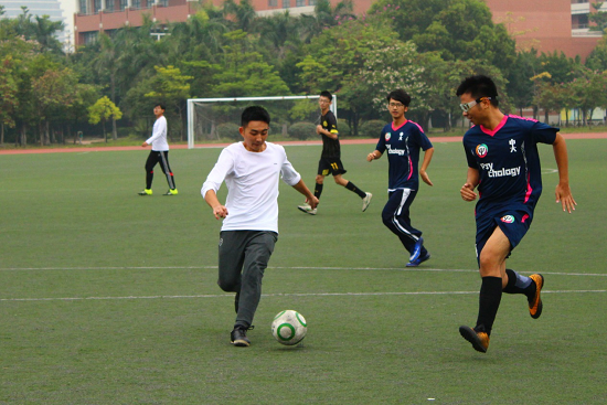 17届williamhill英国足球队简介